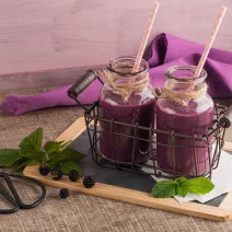 Smoothie z lesních plodů a aronie