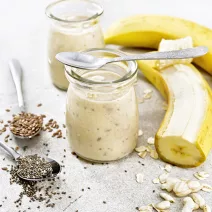 Proteinový ranní mléčný koktejl s kořenem maca