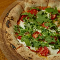 Keto pizza s psylliem