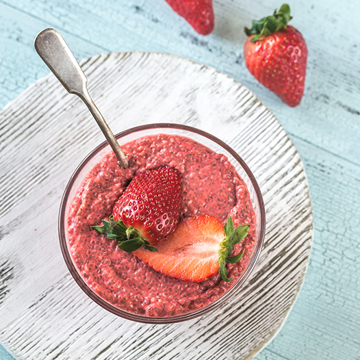 Jahodový chia pudink s šípky