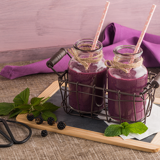 Smoothie z lesních plodů aronie